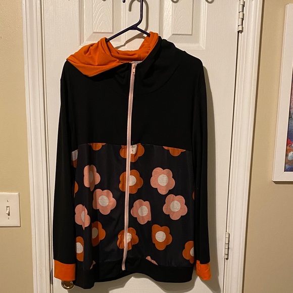 MISSLOOK Jackets & Blazers - MISSLOOK Black and Orange  Lightweight Hoodie